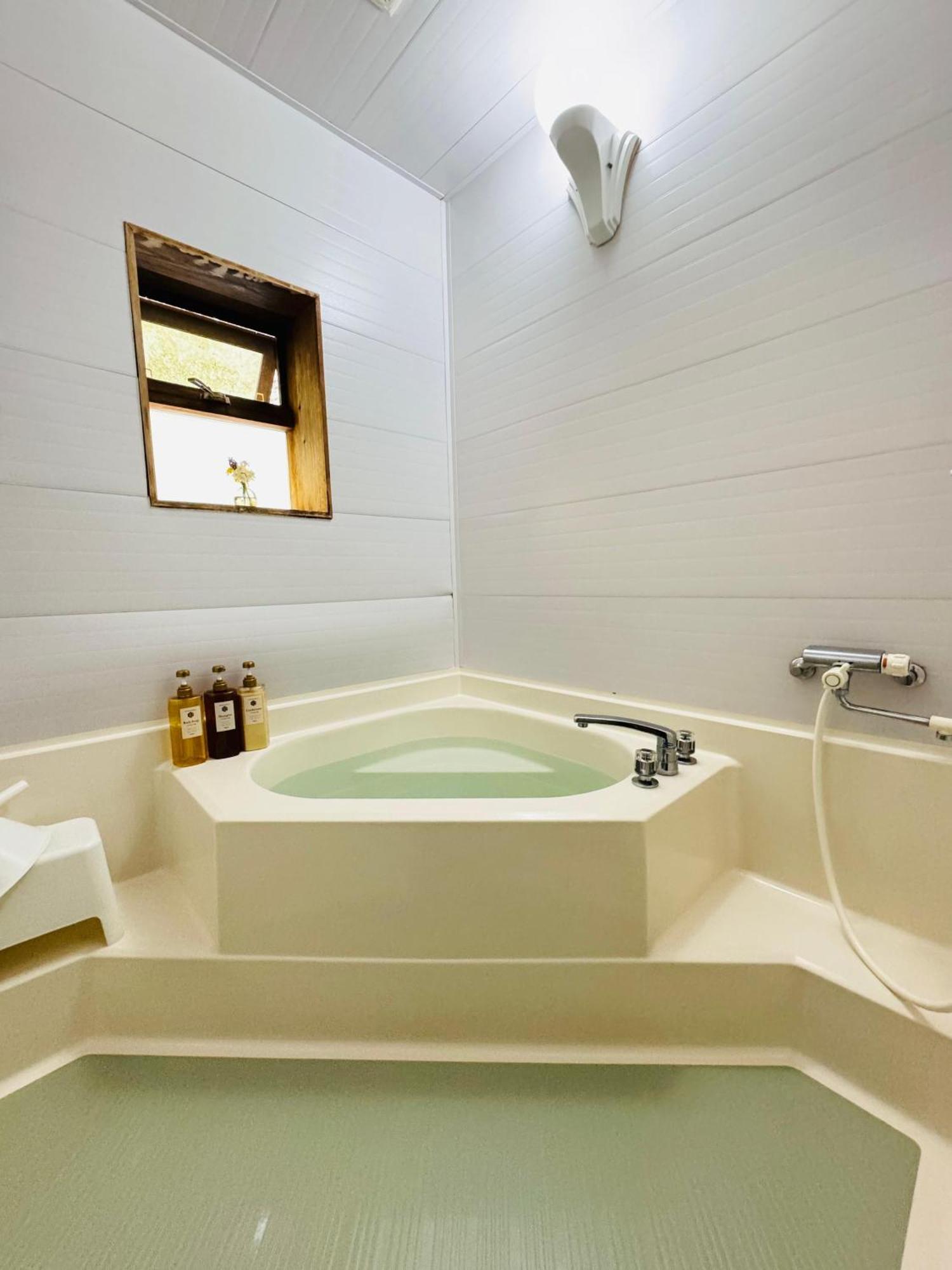 Hotel Yufuin Log House No Yado Tom Sawyer Extérieur photo
