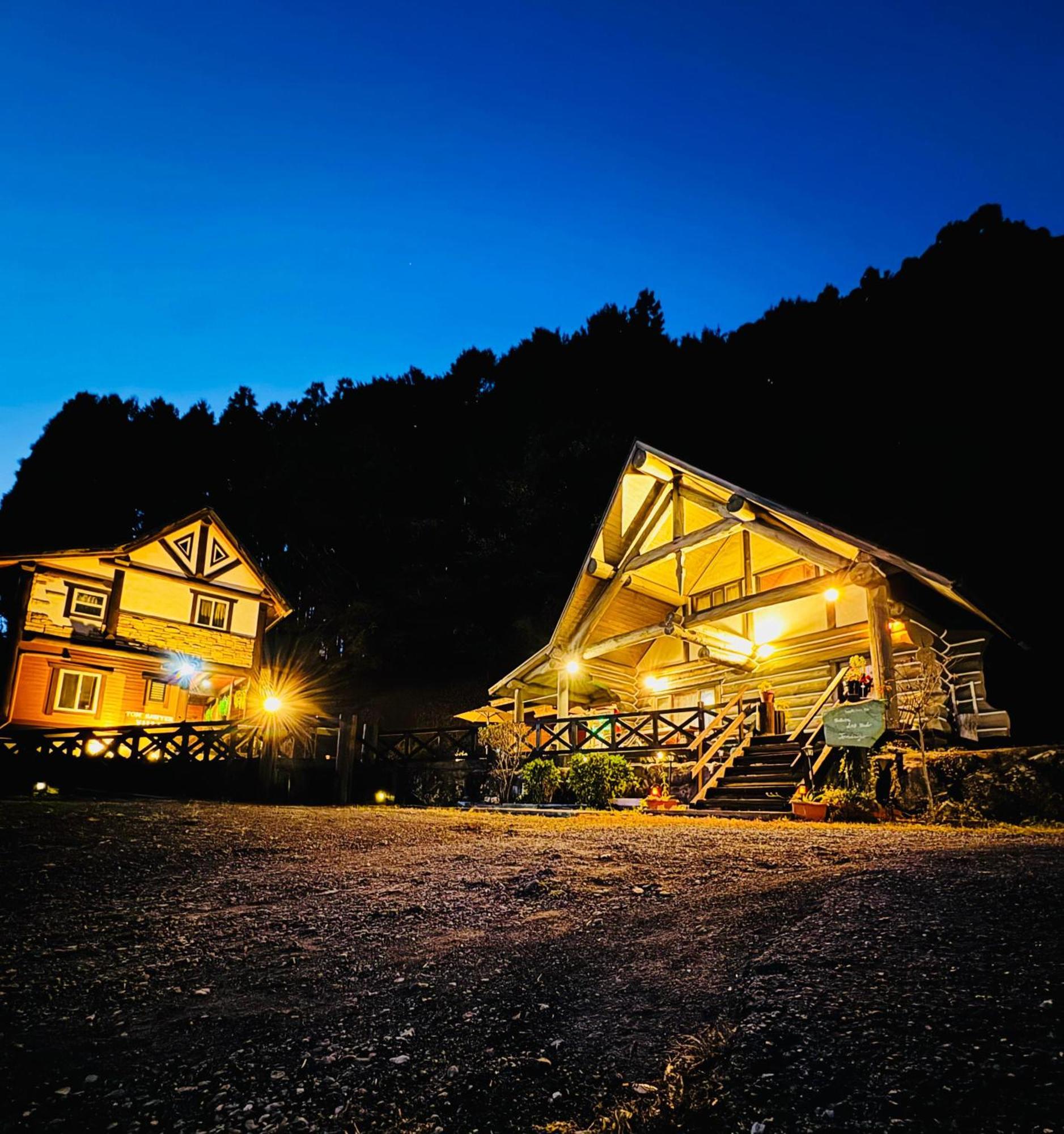 Hotel Yufuin Log House No Yado Tom Sawyer Extérieur photo